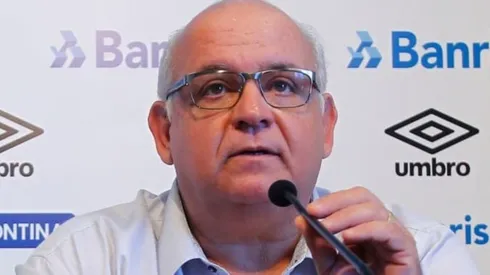 Foto: Lucas Uebel/Grêmio - Romildo prepara investida por artilheiro chileno