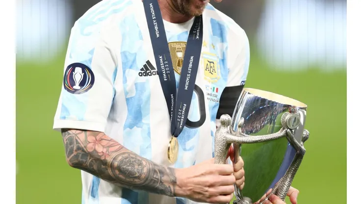 Getty Images/Clive Rose - Argentina vence Finalíssima e Messi iguala craque em títulos por seleções