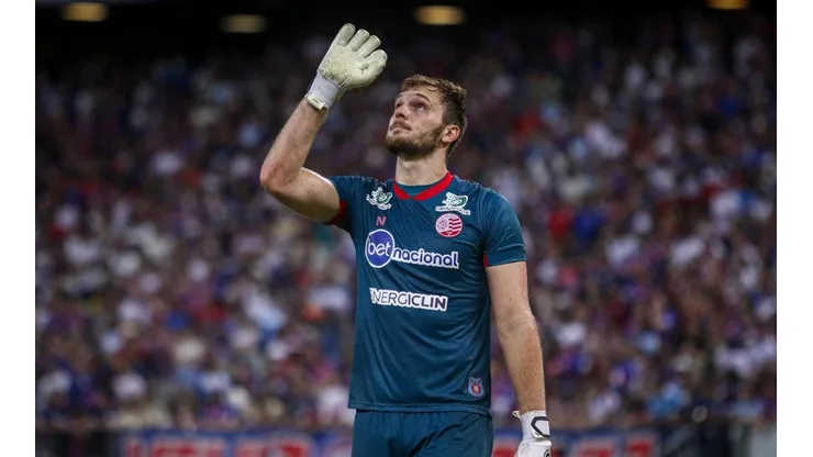 Foto: Lucas Emanuel/AGIF - Lucas Perri tem sido destaque no Náutico