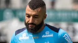 Foto: Robson Mafra/AGIF - Coritiba monitora substituto de Muralha no mercado