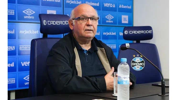 Lucas Uebel/Grêmio - Bolzan fala sobre permanência de Roger no Grêmio