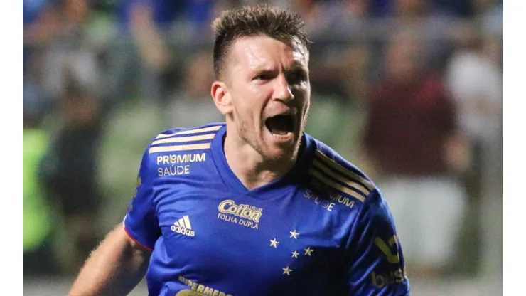 Brock faz cobrança ao elenco do Cruzeiro: “Temos que ter a consciência”