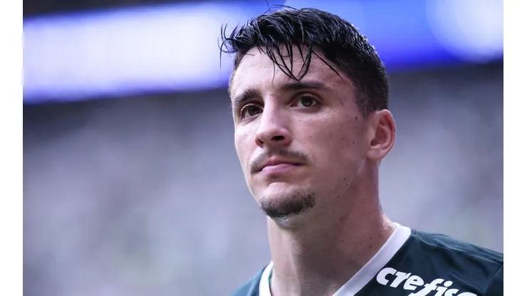 Foto: Ettore Chiereguini/AGIF - Piquerez retorna ao Palmeiras após ficar de fora contra o Santos