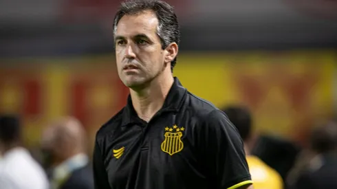 Foto: Celio Junior/AGIF - Leo Condé deve dar oportunidade a lateral-esquerdo no Sampaio
