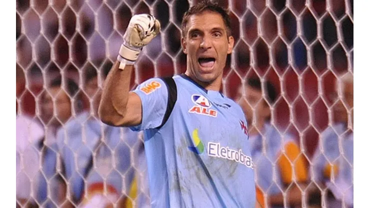 Foto: Marcelo Sadio/vasco.com.br - Prass conquistou a Série B e a Copa do Brasil pelo Vasco