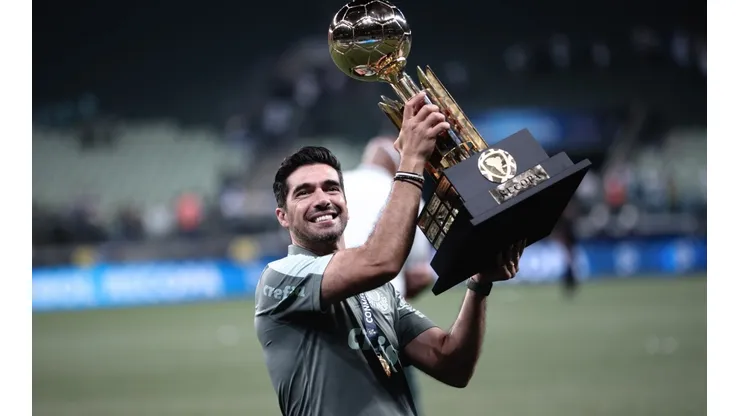 Foto: Ettore Chiereguini/AGIF - Abel Ferreira vira assunto na web e rivais se agitam