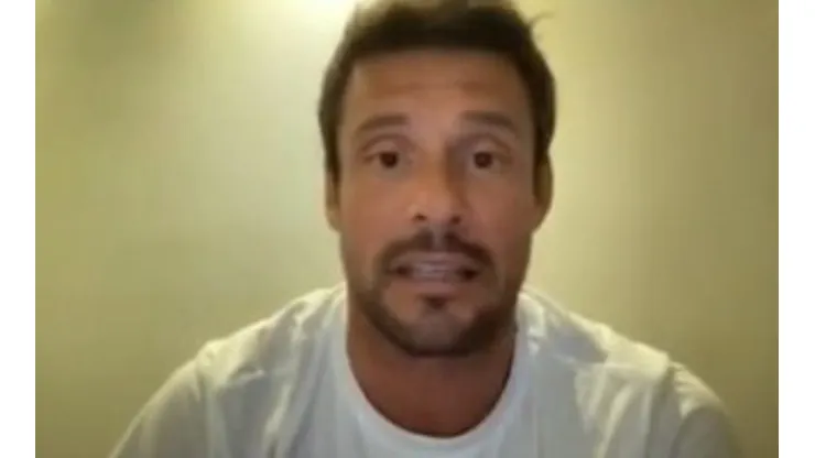 Foto: Reprodução / YouTube Canal Samuel Venâncio - Fabrício agita torcida do Cruzeiro com provocação ao rival