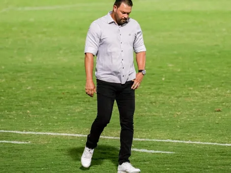 Roberto Fernandes ganha reforço para a lateral do Náutico e internet demonstra preocupação: “Não sabe jogar”