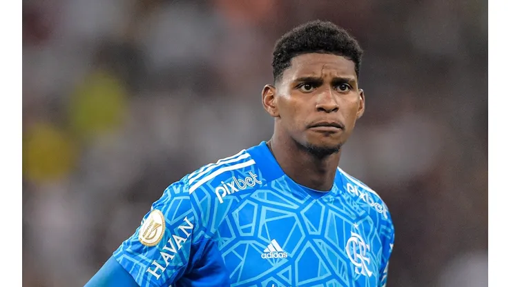 Thiago Ribeiro/AGIF - Hugo é elogiado no Flamengo