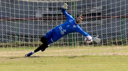 Foto oficial do time: Dorival Rosa/Foto Oficial Portuguesa - Lusa renova contrato com goleiro Thomazella, destaque na A2