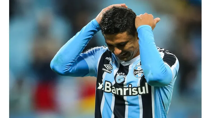 Foto: Pedro H. Tesch/AGIF - Elkeson manda a real sobre má fase do Grêmio