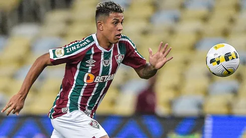 Matheus Martins destaca apoio da torcida no Maracanã e manda recado: “Seguir”