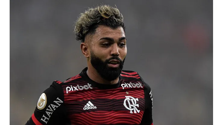 Foto: (Thiago Ribeiro/AGIF) - Gabigol marcou o gol da vitória do Flamengo no Fla-Flu neste domingo (29)