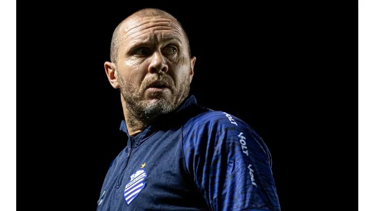 Foto: (Jorge Rodrigues/AGIF) - A tendência é que Mozart mude a escalação do CSA para a próxima rodada da Série B