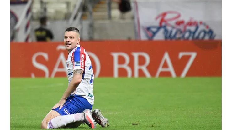 Foto: Kely Pereira/AGIF | Renato Kayzer é monitorado de perto por ex-Clube que está na Série B