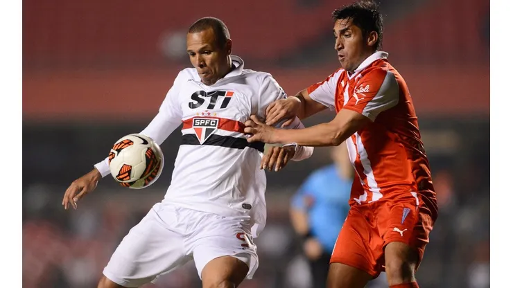 Mauro Horita/AGIF. Em 2013, o São Paulo eliminou o Universidad Catolica, mas parou nas semifinais, derrotado pela Ponte Preta