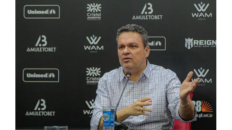 Site oficial do time: Bruno Corsino/Site Oficial Atlético-GO - Adson Batista define prioridade após Conmebol proibir Atlético-GO de jogar em casa