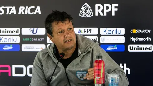 Foto: (Ricardo Chicarelli/ Londrina EC) - Adilson Batista gostou do desempenho do Londrina diante do Operário