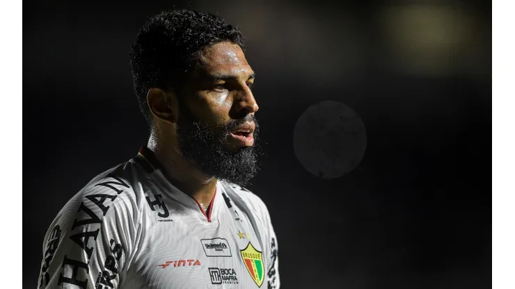 Foto: (Thiago Ribeiro/AGIF) - Wallace, Brusque, ficou na bronca com a arbitragem nesta quinta (26)