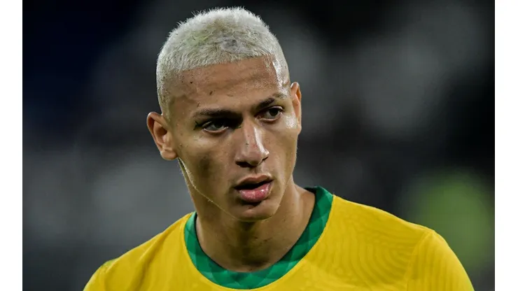 Richarlison pode ganhar companhia de brasileiro no Everton-ING (Foto: Thiago Ribeiro/AGIF)