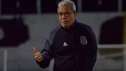 Foto: (Flickr Oficial Ponte Preta/Álvaro Jr./PontePress) - Hélio dos Anjos reconheceu a maior carência do elenco da Ponte Preta