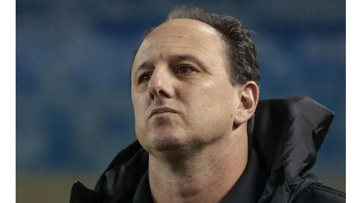 Rogério Ceni pede para São Paulo 'fisgar' atacante do Flamengo