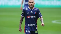 Lucas Lima com a camisa do Fortaleza (Foto: Pedro H. Tesch/AGIF)