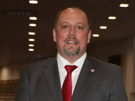 ‘Camisa 9’ aprovado pela torcida do Vasco interessa ao Colorado e Barcellos prepara o bote