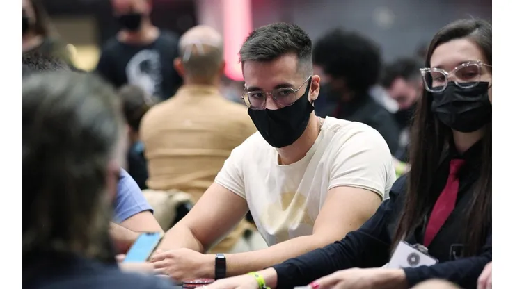 Dalton Hobold é o novo líder do ranking Pocket Fives (Foto: BSOP)