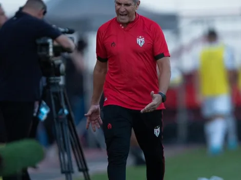 Jorginho 'se derrete' e revela sonho pelo Atlético-GO após classificação na Sul-Americana