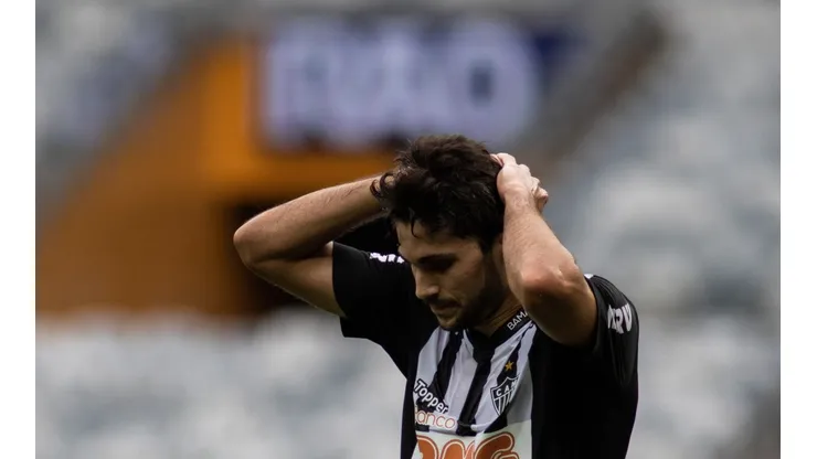Igor Rabello está em fim de contrato com o Atlético-MG (Foto: Marcelo Alvarenga/AGIF)