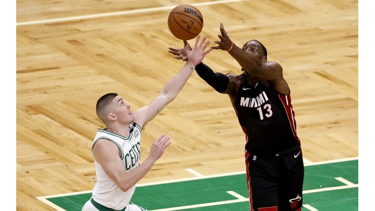 Winslow Townson/Getty Images - Heat e Celtics em ação pela final de conferência