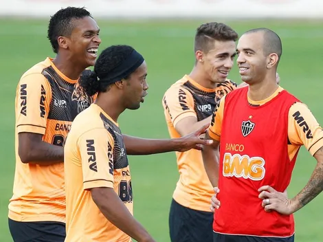 Tardelli não se intimida e expõe bastidores de Ronaldinho no Galo: “Quem ganhava mais”