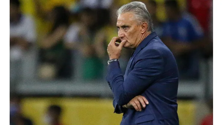 Fernando Moreno/AGIF - Tite no comando da seleção.