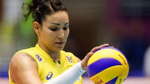 Alexandre Schneider/Getty Images - Tandara em quadra pela seleção brasileira