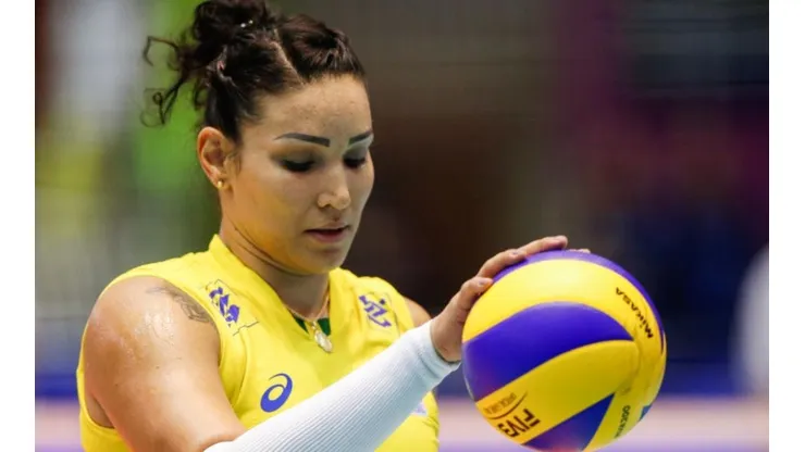 Alexandre Schneider/Getty Images - Tandara em quadra pela seleção brasileira