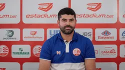 Caio Marques/CNC/ "As contratações serão duas"; Diretor executovo do futebol do Náutico Ari Barros fala sobre reforços para a equipe.