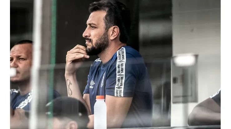 Foto: Ivan Storti/Santos FC - Edu Dracena vem cuidando da situação de Rodrigo Fernández para 2023