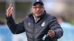 Foto: Lucas Uebel/Grêmio/Divulgação - Roger Machado: técnico testou uma nova formação tática no Tricolor