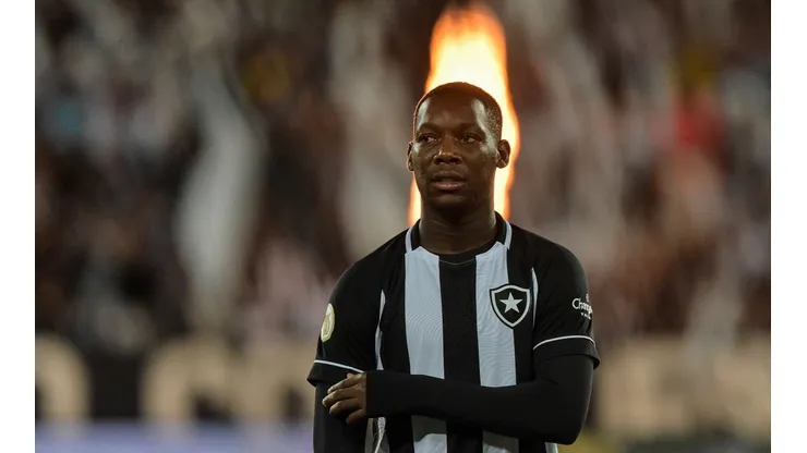 Foto: Thiago Ribeiro/AGIF | Pk não é o único e Botafogo quer +1 volante