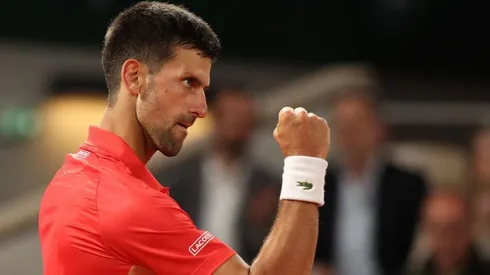 Adam Pretty/Getty Images/ Tênis | Djokovic não toma conhecimento de Nishioka, e estreia com vitória em Roland Garros.