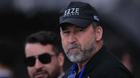 Augusto Melo vem buscando cumprir promessa feita para torcida organizada