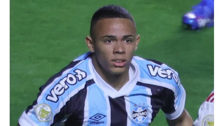 Foto: Marcello Zambrana/AGIF - Vanderson foi negociado pelo Grêmio.