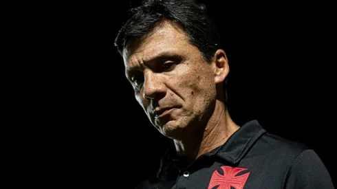 Jorge Rodrigues/AGIF. Desempenho de Zé Ricardo à frente do Vasco tem sido contestado pela torcida cruzmaltina