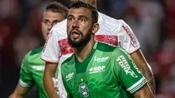 Foto: Celio Junior/AGIF - Castán e Henrique vão desfalcar Coritiba por serem expulsos diante do Atlético-GO