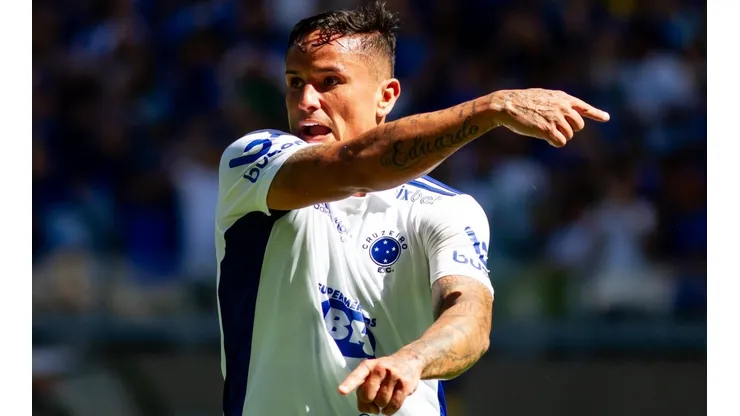 Foto: Fernando Moreno/AGIF - Pezzolano abre o jogo sobre 'parceiro' de Edu no ataque