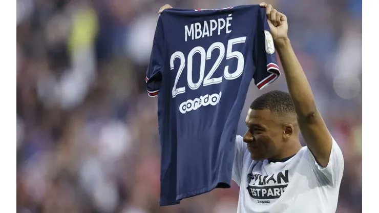 Reprodução. Mbappé surpreendeu e decidiu renovar com o PSG. Contrato vai até 2025