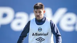 Foto: (Lucas Uebel/Grêmio FBPA) - Kannemann participou normalmente do treino do Grêmio neste sábado (21)