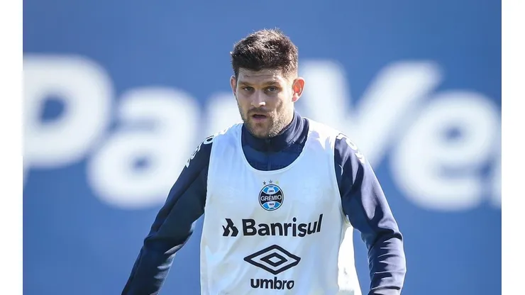 Foto: (Lucas Uebel/Grêmio FBPA) - Kannemann participou normalmente do treino do Grêmio neste sábado (21)