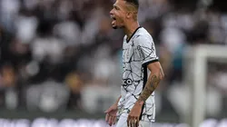 Thiago Ribeiro/AGIF - João Victor em atuação pelo Timão.